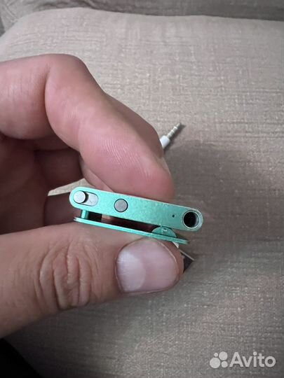 Плеер iPod shuffle 4