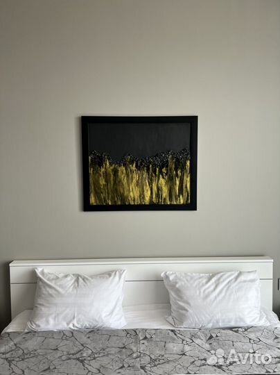 Картина интерьерная черная с золотом