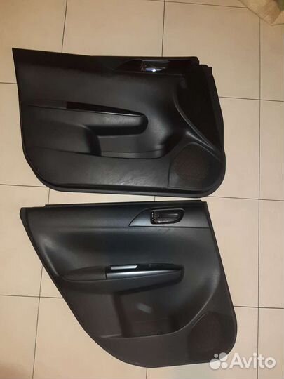 Обшивки дверей Субару Импреза STI GH 2011 г.в