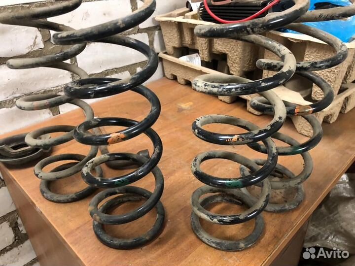 Пружины Toyota Altezza Lexus IS200