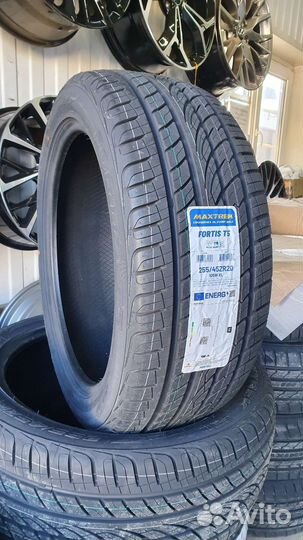 Maxtrek Fortis T5 255/45 R20