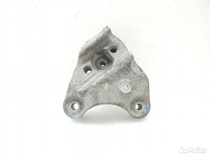 Кронштейн двигателя Peugeot 207