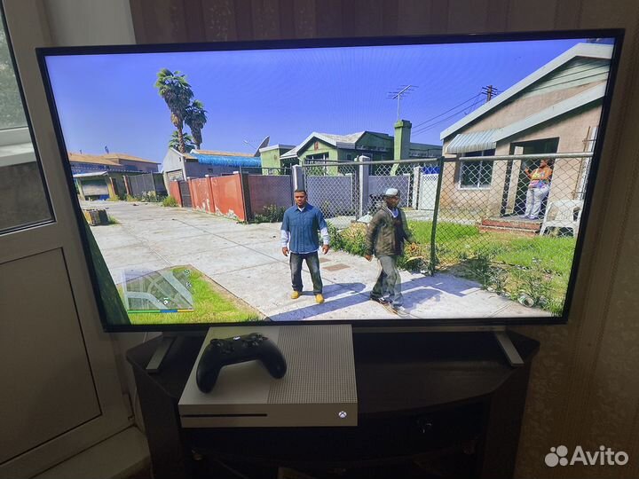 Xbox one s с дисководом