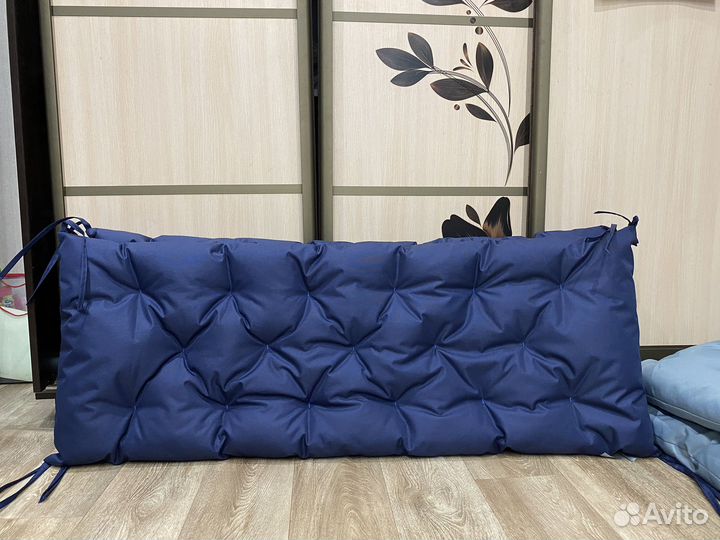 Матрасы, подушки для скамьи, садовой мебели