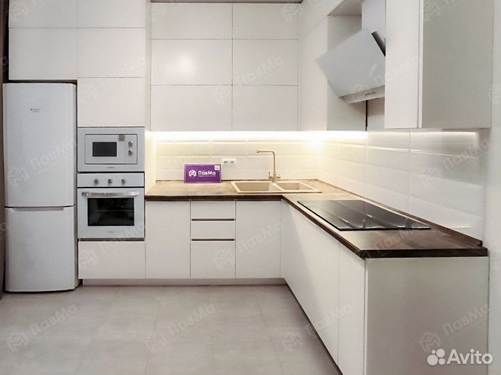 Кухня белая