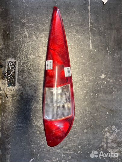 Стоп-сигнал задний правый Ford Mondeo BD aoba