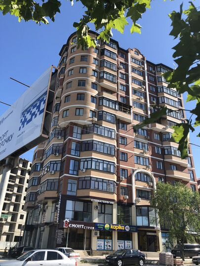 3-к. квартира, 100 м², 9/13 эт.