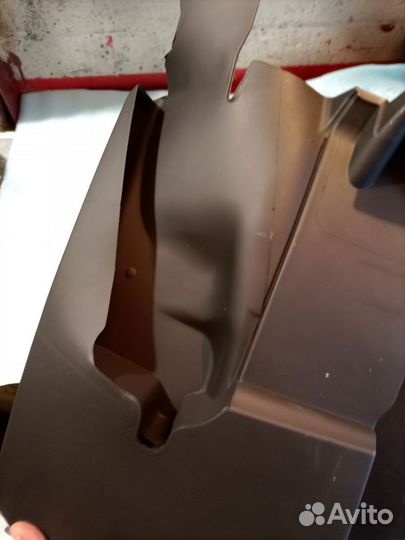 Брызговики для Mercedes Benz 906