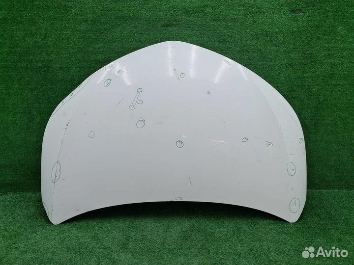 Капот Toyota Corolla