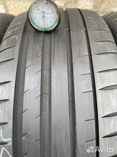Michelin Pilot Sport 4 225/45 R17 и 245/40 R17