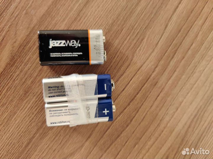 3 батарейки крона. Цена за все три