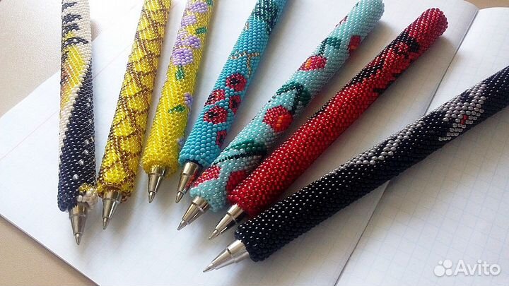 Сувенирные ручки из бисера