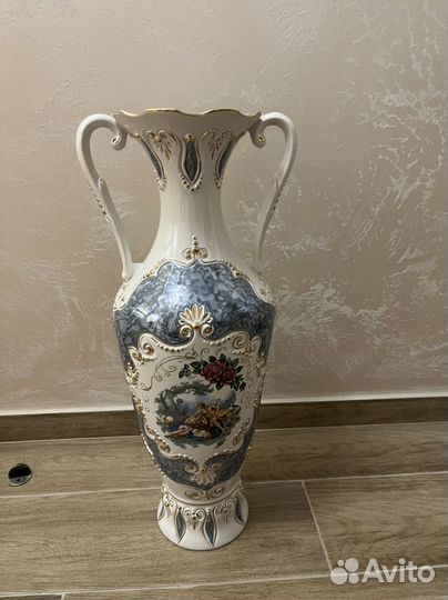 Ваза напольная