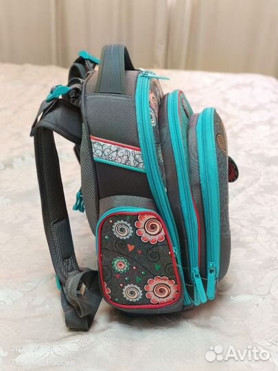 Школьный рюкзак Hummingbird TK19