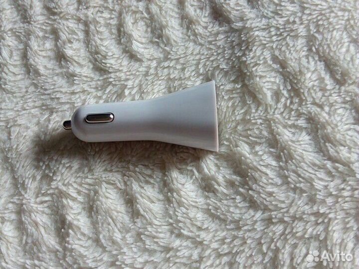 Автомобильная зарядка в прикуриватель