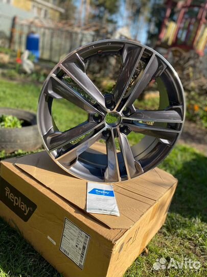 Диски R19 Replay Replica LX93 цвет gmf