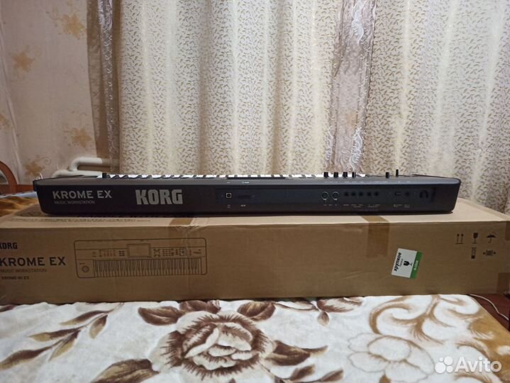 Синтезатор korg Krome EX 61