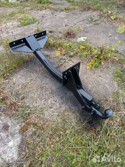 Фаркоп на УАЗ патриот 2012г