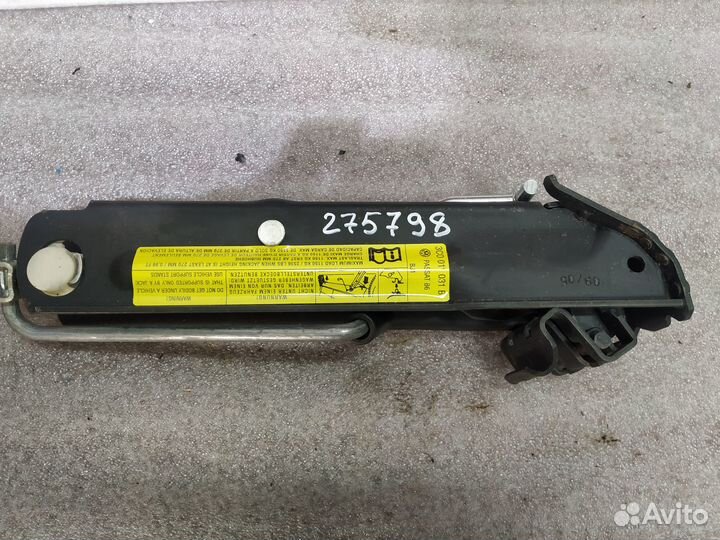 Домкрат VW Passat