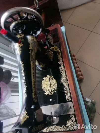 Швейная машина Singer