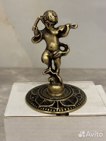 Бронзовая статуэтка