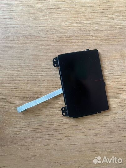 Тачпад от Lenovo Yoga 300-11