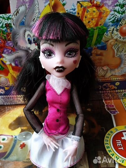 Кукла монстер хай Дракулаура базовая