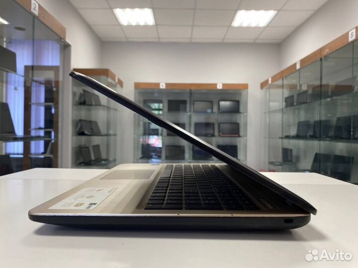 Ноутбук Asus VivoBook