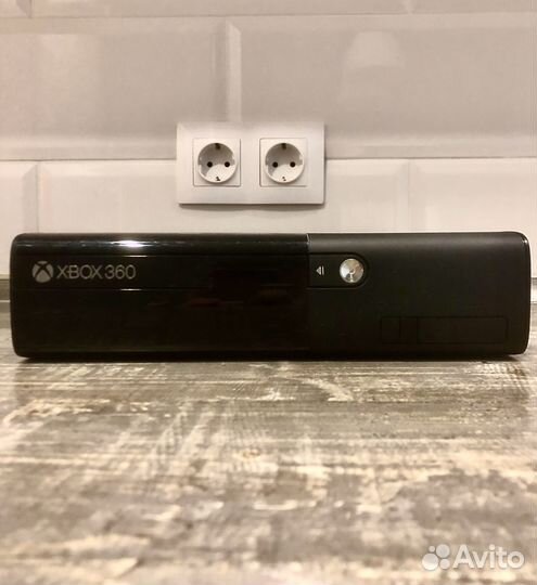 Xbox360 E 250Gb