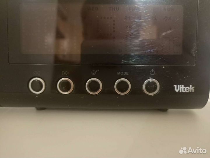 Радиочасы будильник Vitek VT-3528 BK