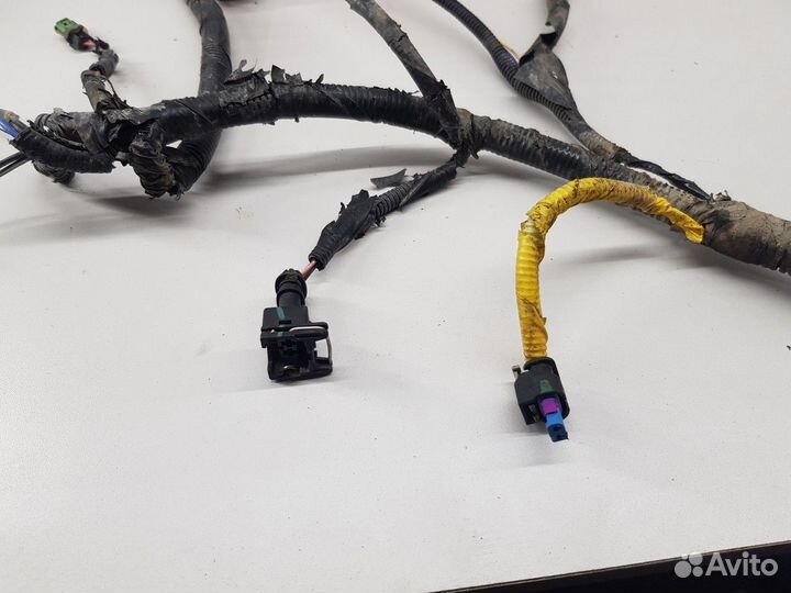 Электропроводка переднего бампера (Geely Atlas)
