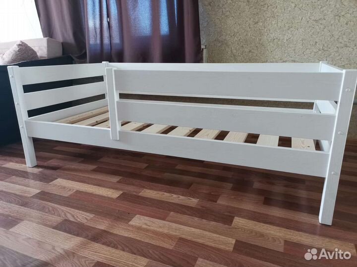 Детская кровать из массива сосны