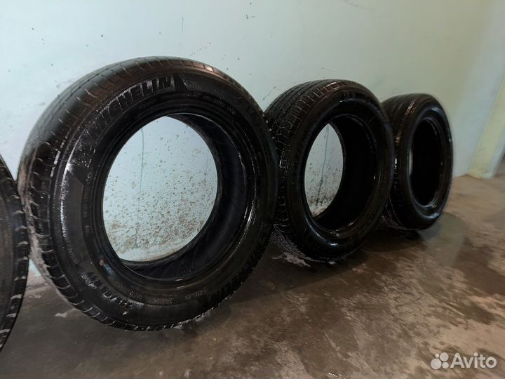 Michelin Latitude Tour HP 225/65 R17 102H