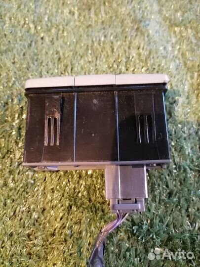 Кнопка управления бортовым компьютером 2L7T-10D996