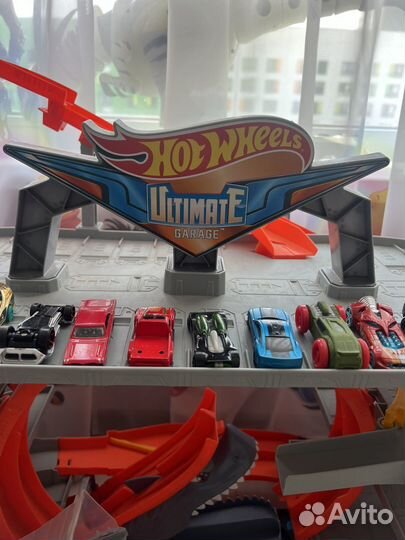 Hot wheels ultimate garage акула