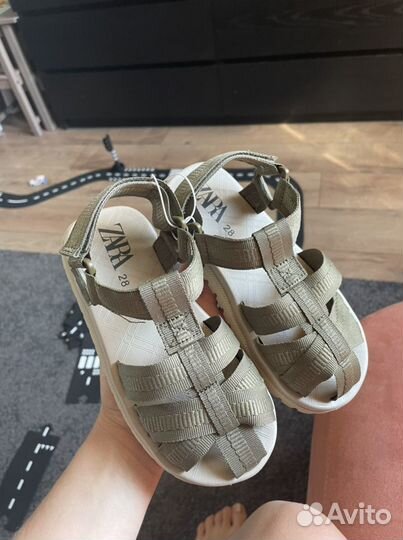 Сандалии zara 28