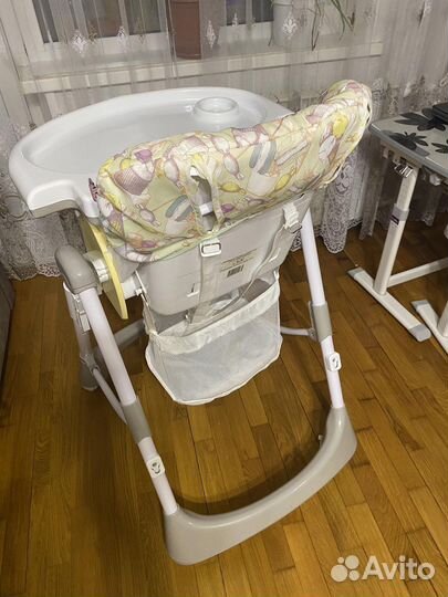 Стульчик для кормления Happy Baby