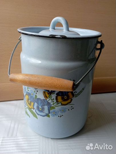 Эмалированный бидон, жаровня СССР