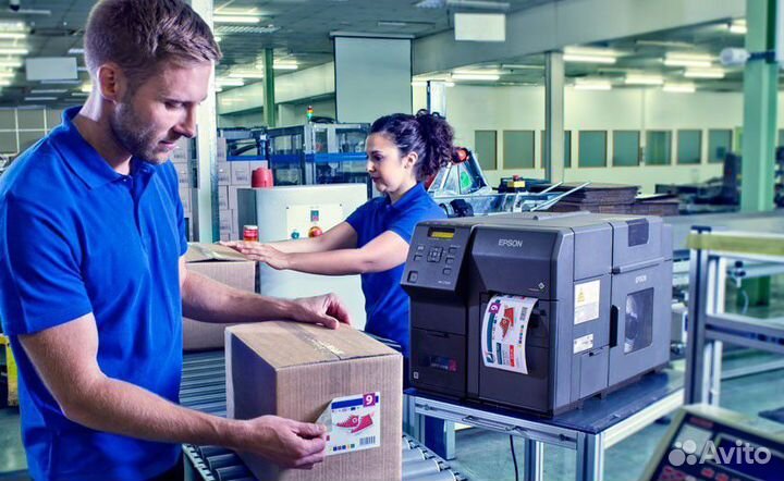 Вахта с проживанием Стикеровщик одежды