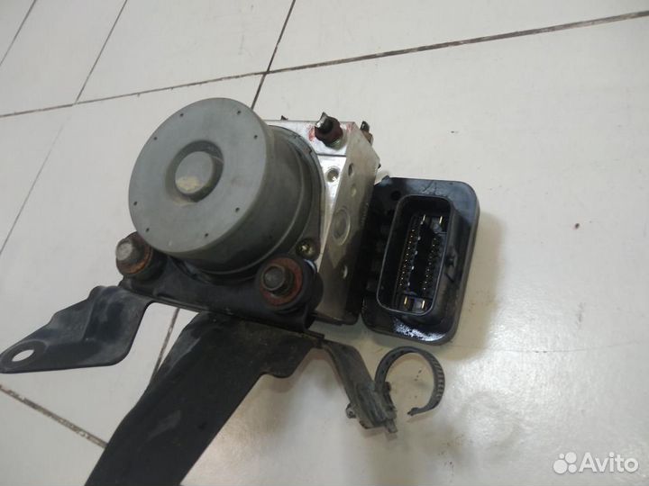 Блок ABS Mitsubishi L200 KB4T 2006-2015