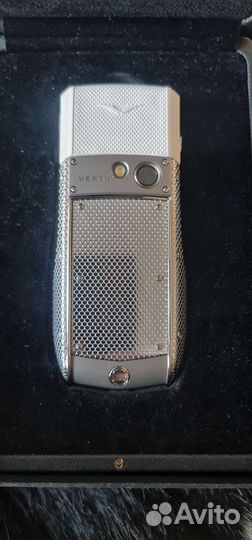 Vertu ascent ti neon новый