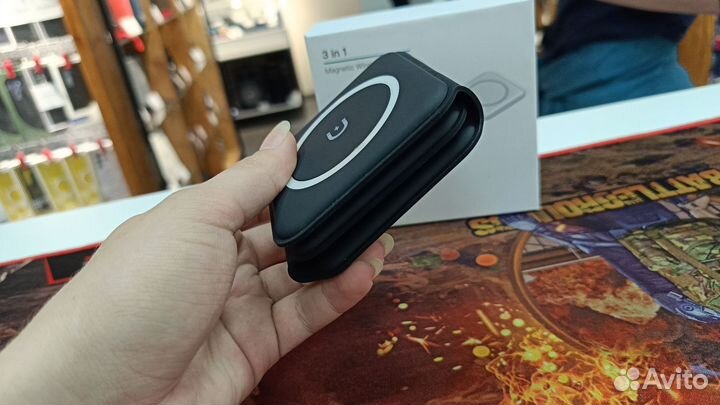 Беспроводная зарядка 3 в 1 для iPhone новый