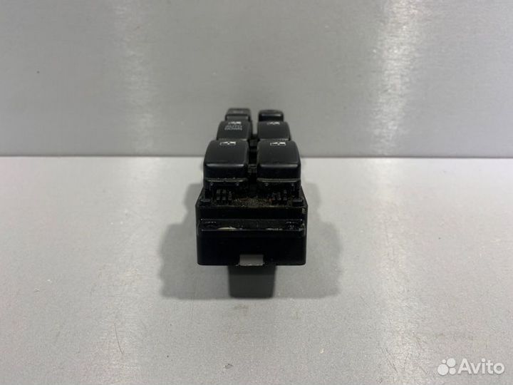 Блок управления стеклоподъемниками передний левый