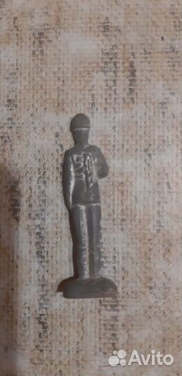 Оловянный солдатик