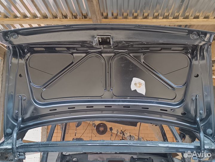 Крышка багажника priora седан пантера