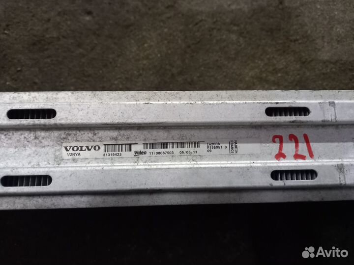 Интеркулер вольво 31319423