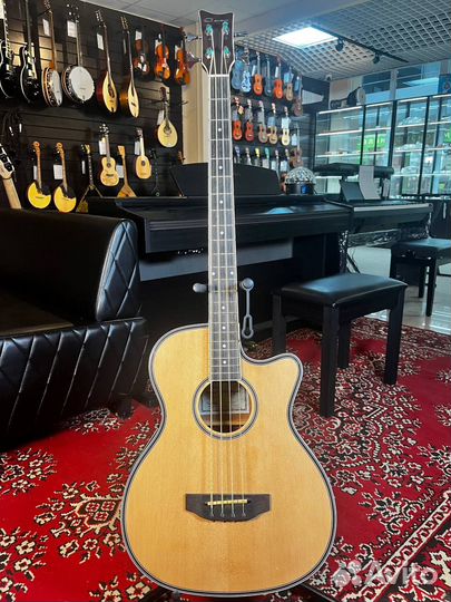 Caraya FB711CEQ-N - Электроакустическая бас-гитара