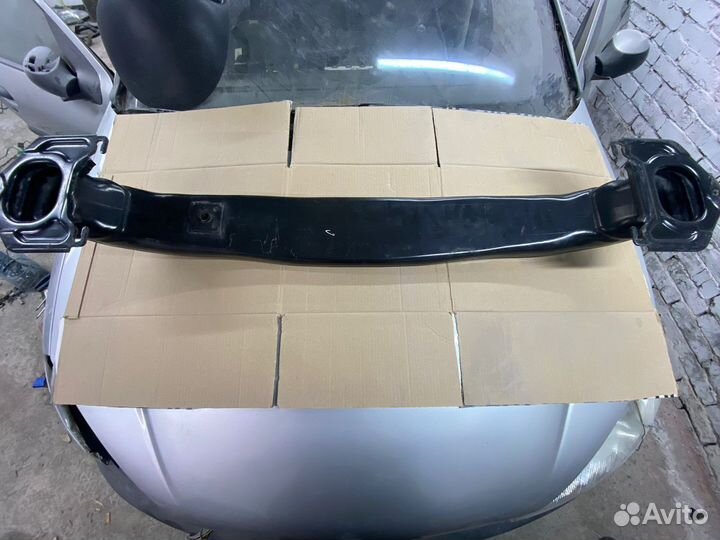 Усилитель переднего бампера Ford mondeo 3 2007