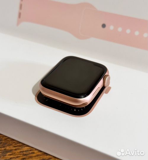 Apple Watch SE 40mm Ростест