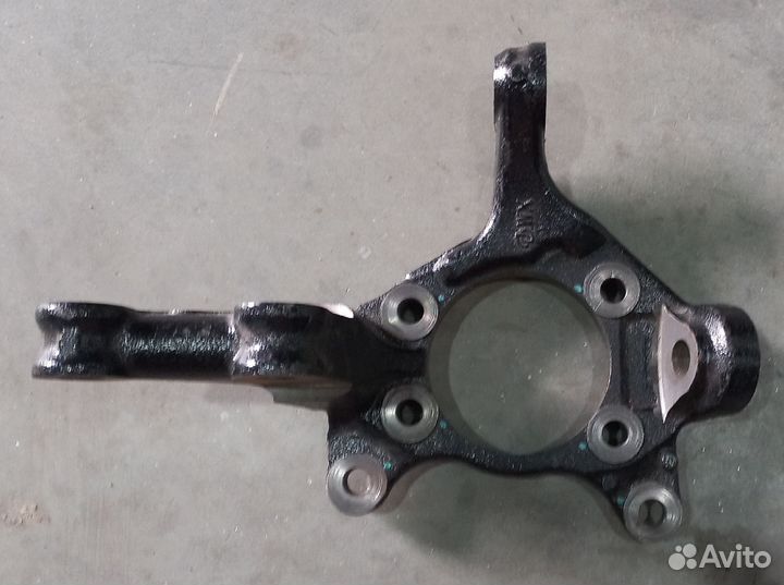 Кулак поворотный правый C2304611 для Cebrium lifan